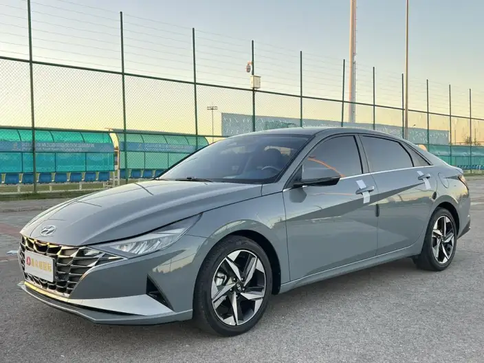 Hyundai Ioniq 2022 Model 1.5L CVT LUX Premium Edition – фото 1