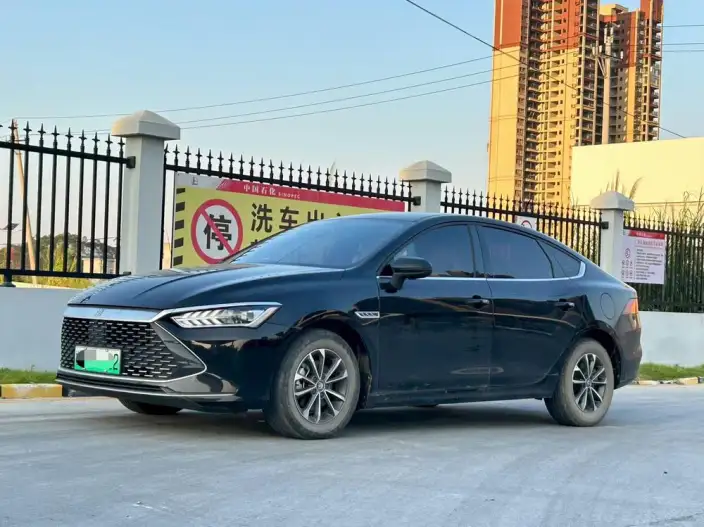 BYD Qin PLUS DM 2024 Model Honor Edition DM-i 55KM Leading Model – фото 1