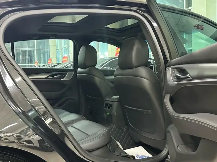Cadillac CT5 2023 Model 28T Noble Model – фото 9