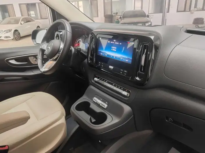 Viano 2024 Model 2.0T Business Edition 7 seat – фото 10