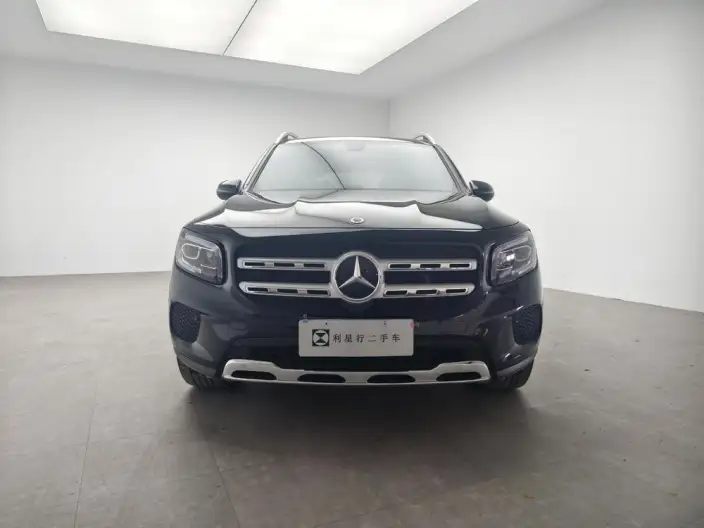 Mercedes-Benz GLB 2023 Model GLB 220 Fashion Model – фото 2
