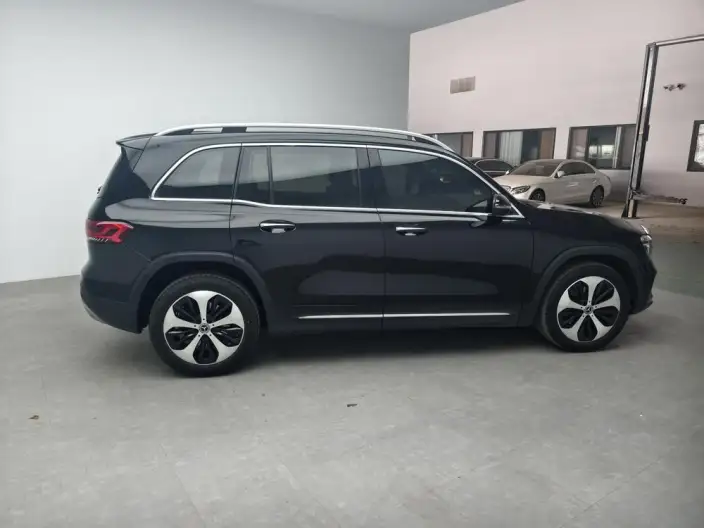 Mercedes-Benz GLB 2023 Model GLB 220 Fashion Model – фото 5
