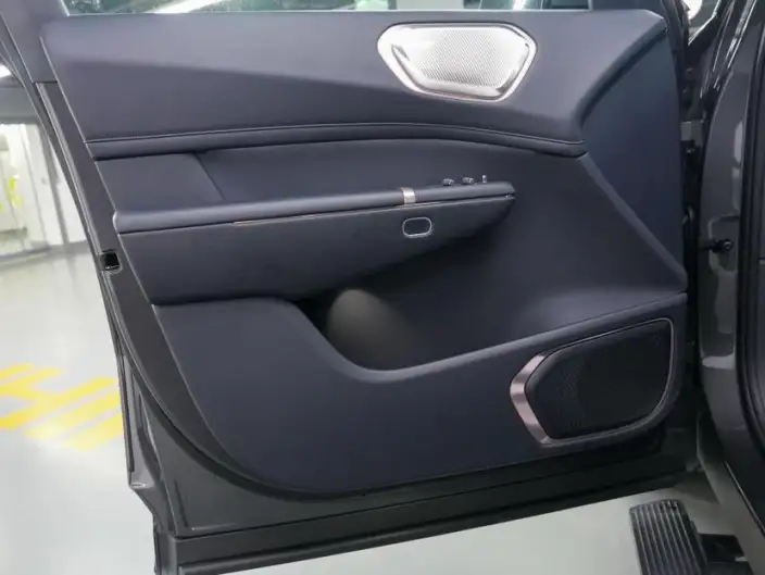 Lynk & Co 900 2025 Model 2.0T Ultra VI seat – фото 9