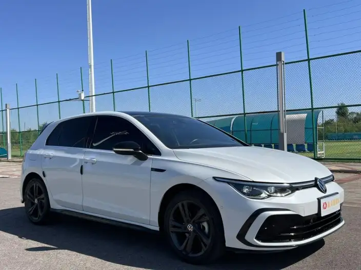 Volkswagen Golf 2023 Model Facelift 280TSI DSG R-Line Lite – фото 3