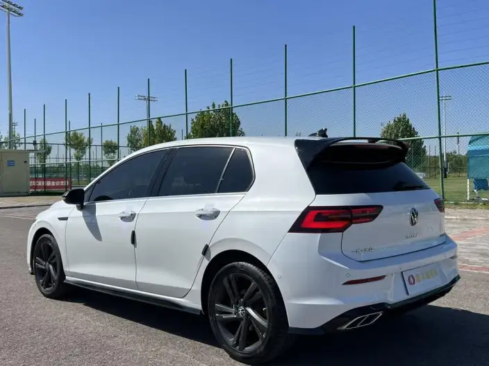 Volkswagen Golf 2023 Model Facelift 280TSI DSG R-Line Lite – фото 4