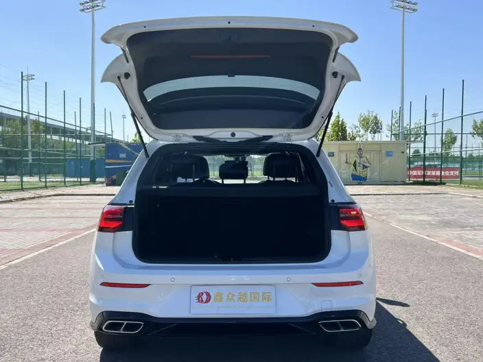 Volkswagen Golf 2023 Model Facelift 280TSI DSG R-Line Lite – фото 5