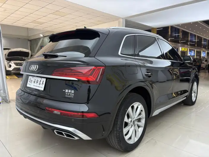 Audi Q5L 2022 Model Facelift 40T Luxury Dynamic Model – фото 7