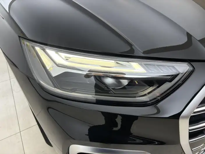 Audi Q5L 2022 Model Facelift 40T Luxury Dynamic Model – фото 9