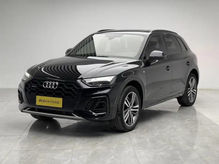 Audi Q5L 2023 Model 40T Luxury Dynamic Model – фото 1