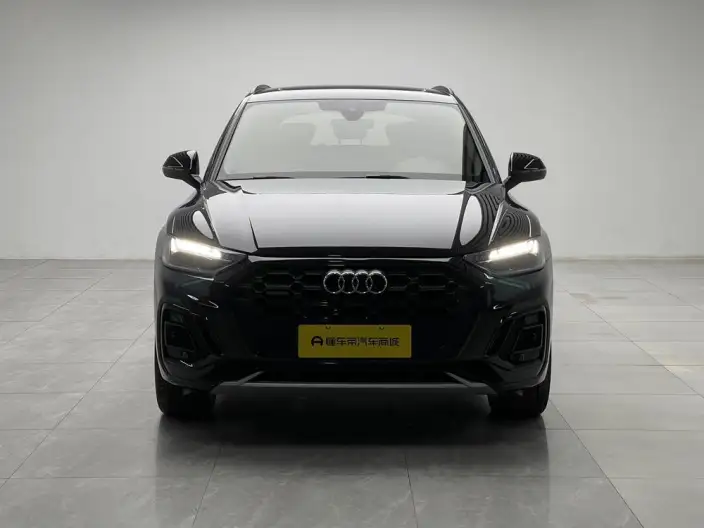 Audi Q5L 2023 Model 40T Luxury Dynamic Model – фото 2
