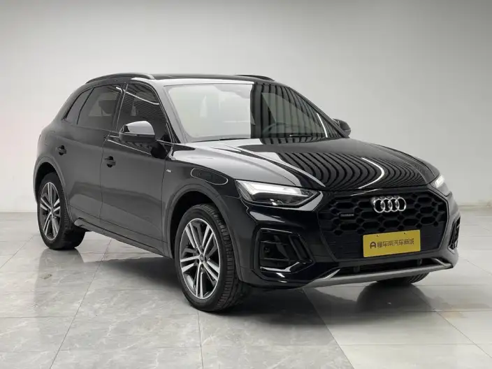 Audi Q5L 2023 Model 40T Luxury Dynamic Model – фото 3