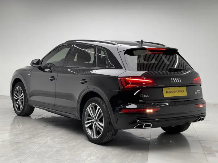 Audi Q5L 2023 Model 40T Luxury Dynamic Model – фото 5