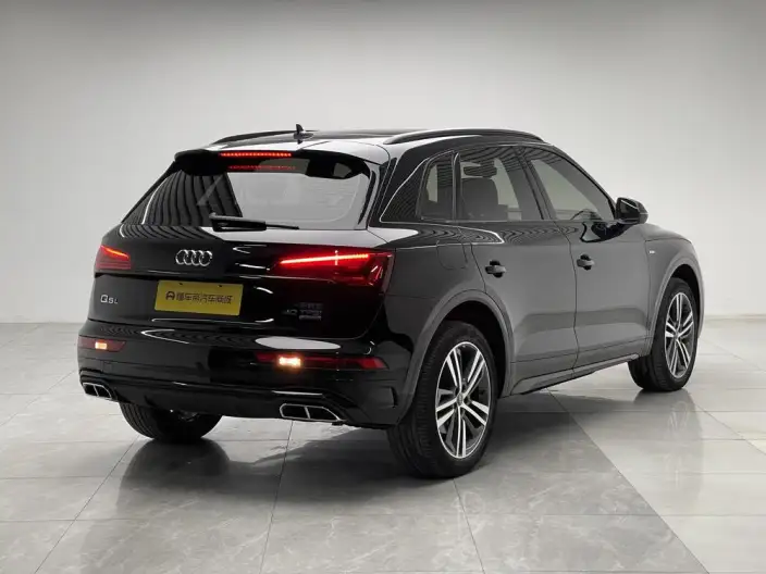 Audi Q5L 2023 Model 40T Luxury Dynamic Model – фото 7