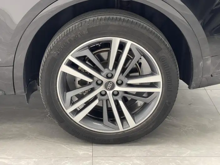 Audi Q5L 2023 Model 40T Luxury Dynamic Model – фото 9