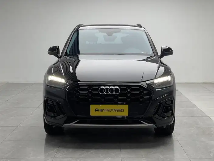 Audi Q5L 2022 Model 40T Fashion Dynamic Model – фото 2