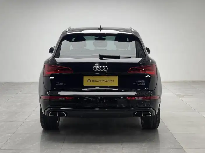 Audi Q5L 2022 Model 40T Fashion Dynamic Model – фото 6