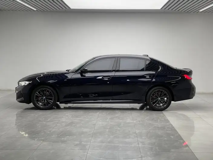BMW 3 Series 2023 Model 325Li M Sports Night Set – фото 4