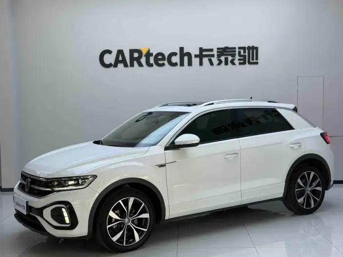 Volkswagen T-Roc 2023 Model 300TSI DSG Chenguang Edition – фото 1