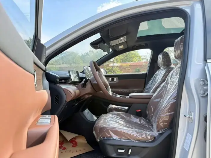 **Wuling Xingguang S** PHEV 2024 Model 130km Flagship Model – фото 9