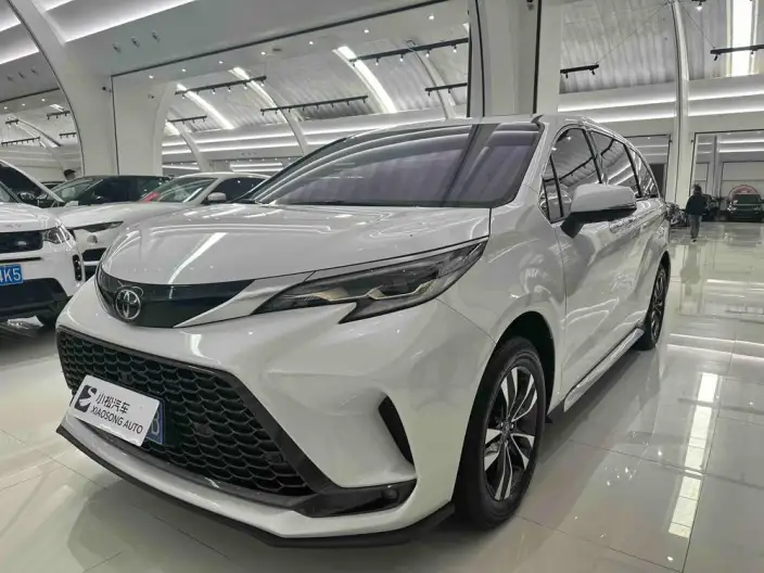 Granvia 2026 Model Intelligent Hybrid 2.5L 4WD Noble PLUS Edition – фото 1