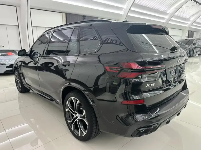 BMW X5 2026 Model xDrive40Li M Sports Night Set – фото 3