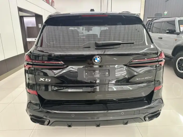 BMW X5 2026 Model xDrive40Li M Sports Night Set – фото 4