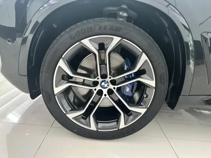 BMW X5 2026 Model xDrive40Li M Sports Night Set – фото 9