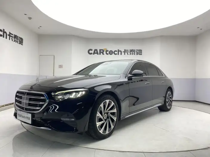 Mercedes-Benz E-Class 2024 Model E 300 L Luxury Model sedan – фото 1