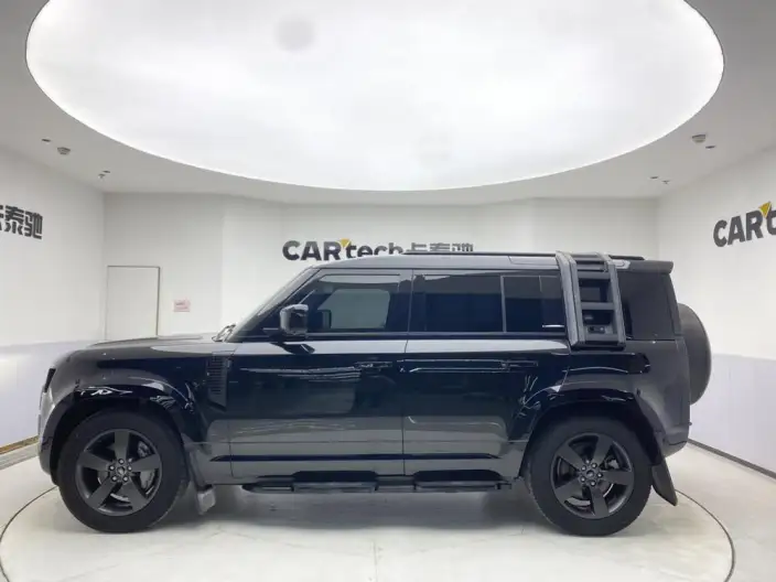 Land Rover Defender 2024 Model 110 3.0T P400 X-Dynamic HSE – фото 4