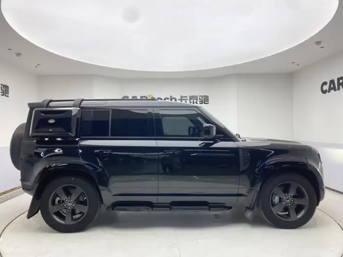 Land Rover Defender 2024 Model 110 3.0T P400 X-Dynamic HSE – фото 8