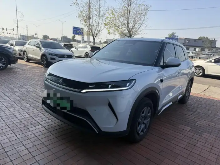 Yuan UP 2025 Model Smart Driving Edition 401KM Vitality Edition – фото 1