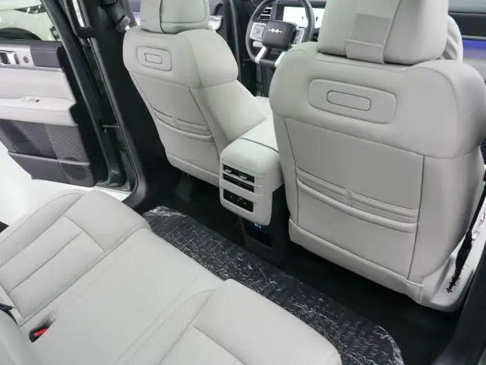 Titan 7 PHEV 2025 Model 190KM 4WD Ultra Edition – фото 9