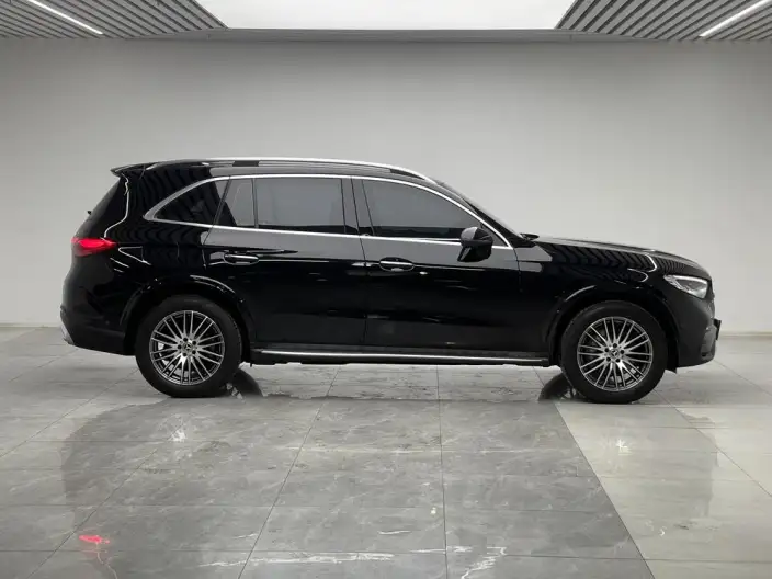 Mercedes-Benz GLC 2025 Model GLC 300 L 4MATIC Dynamic Model 5 seat – фото 8