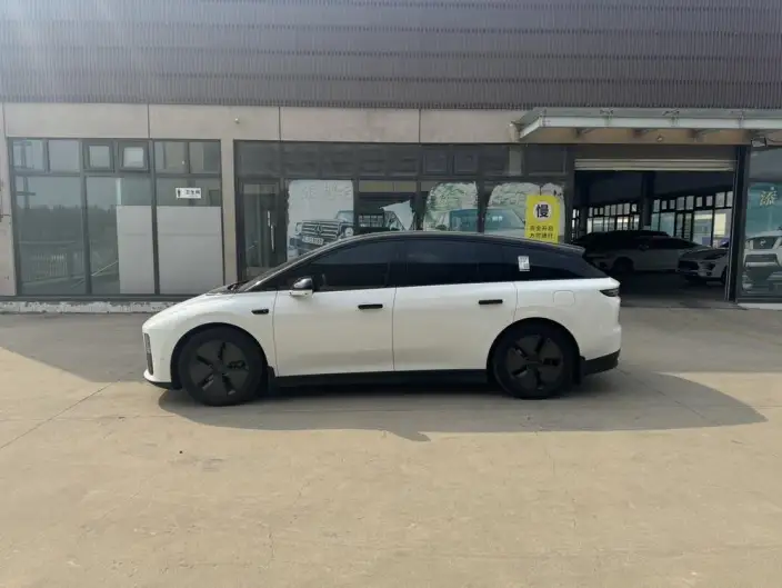 Li Auto i6 2025 Model 2WD Standard Edition – фото 4