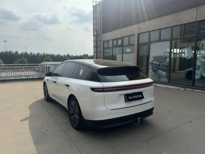 Li Auto i6 2025 Model 2WD Standard Edition – фото 5
