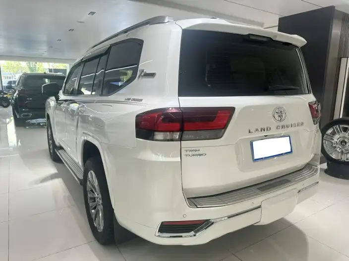 Land Cruiser (import 2024 Model 3.5T Automatic 4WD 7 seat Parallel Imported – фото 3