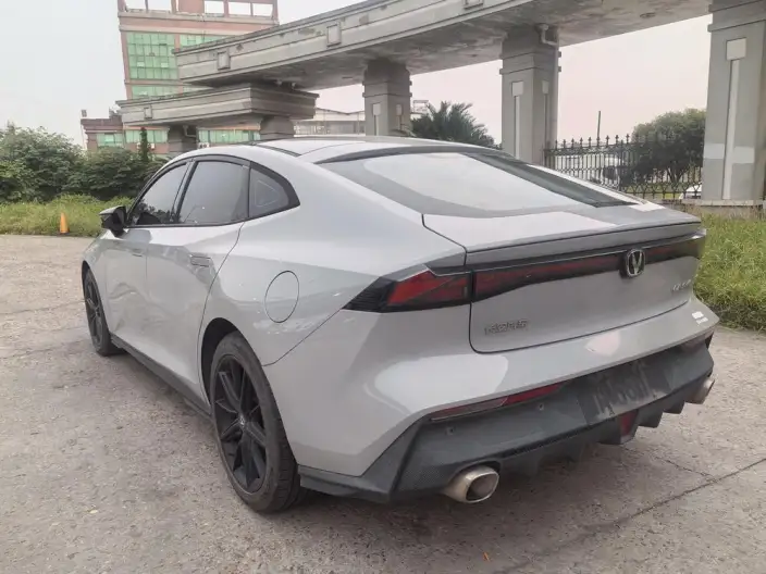 Changan UNI-V 2022 Model 1.5T Smart Pilot Model – фото 4