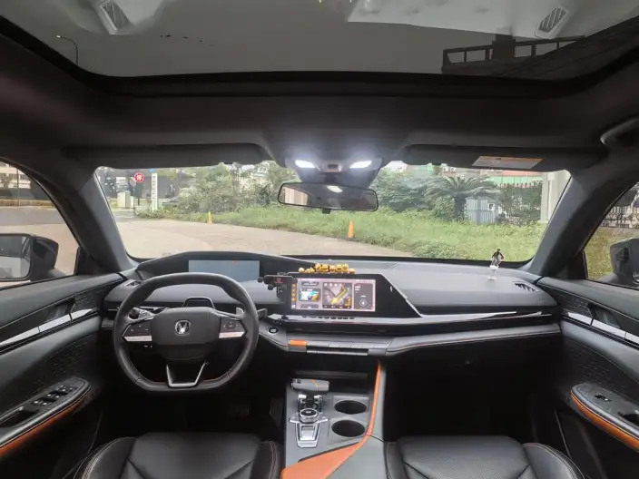 Changan UNI-V 2022 Model 1.5T Smart Pilot Model – фото 7