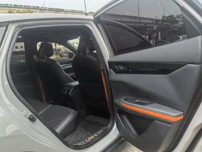 Changan UNI-V 2022 Model 1.5T Smart Pilot Model – фото 8