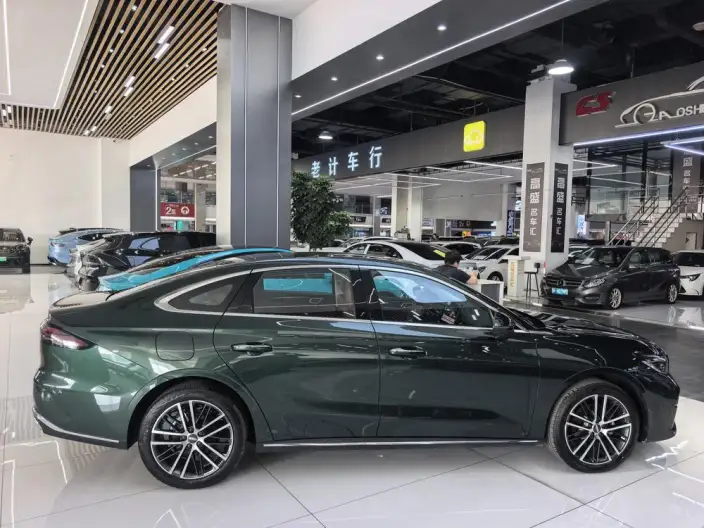 Geely Emgrand 2026 Model No. 5 Gen 1.5T DCT Flagship Model – фото 7