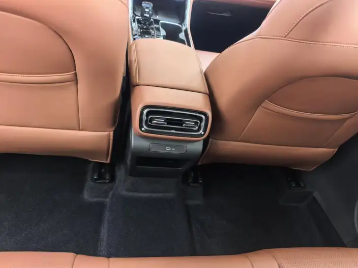 Geely Emgrand 2026 Model No. 5 Gen 1.5T DCT Flagship Model – фото 9