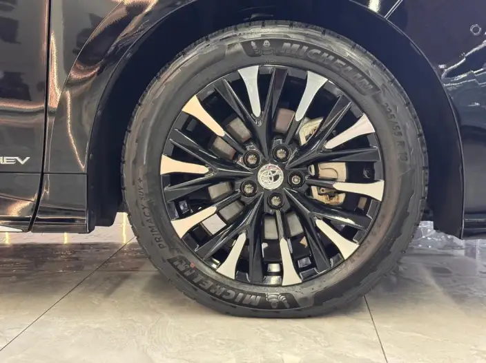 Elfa 2024 Model 2.5L Automatic 4WD 7 seat Parallel Imported – фото 8