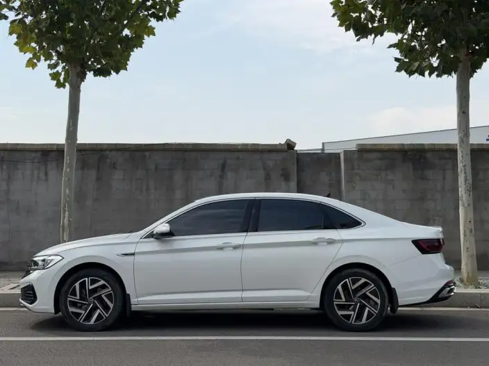 Volkswagen Sagitar 2023 Model 280TSI DSG Beyond Edition Lite – фото 4