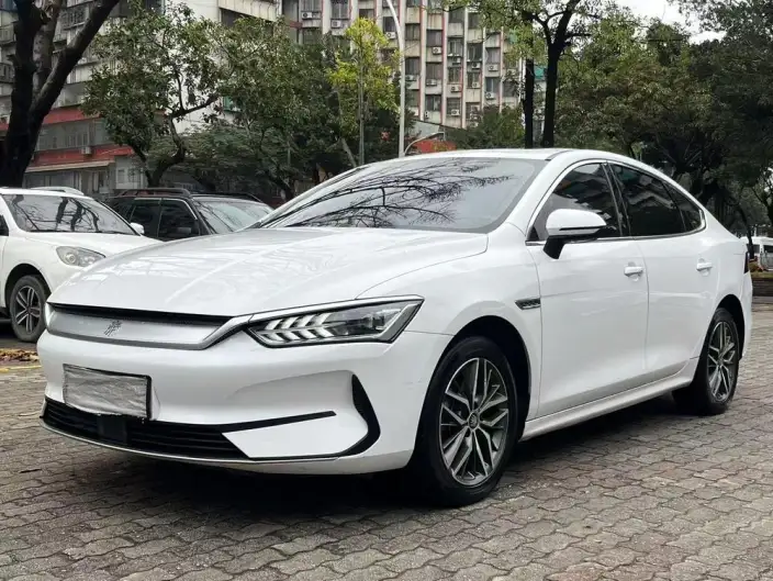Qin Plus EV 2021 Model 400KM Luxury Model – фото 1