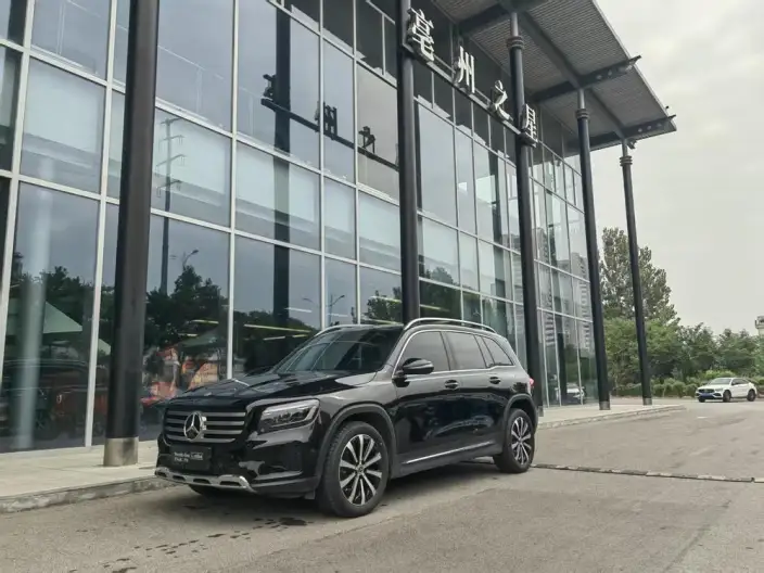 Mercedes-Benz GLB 2025 Model GLB 220 Fashion Model – фото 1