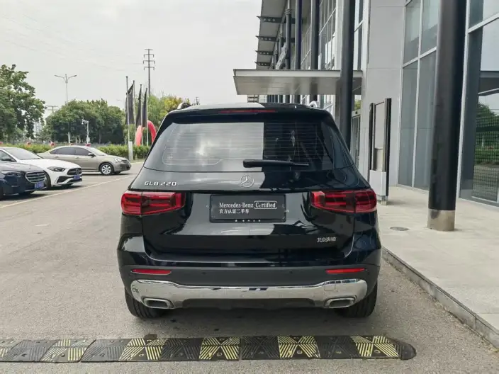 Mercedes-Benz GLB 2025 Model GLB 220 Fashion Model – фото 4