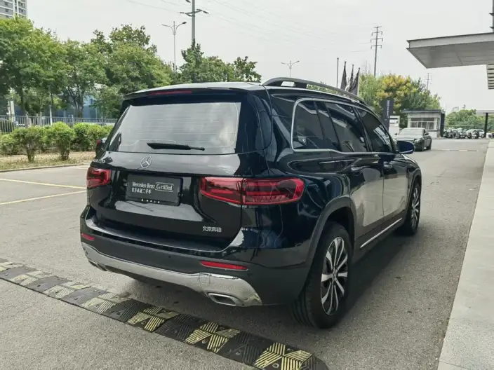 Mercedes-Benz GLB 2025 Model GLB 220 Fashion Model – фото 5