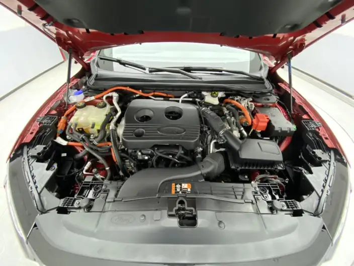 Ford Mondeo 2025 Model EcoBoost 245 Luxury Model – фото 10