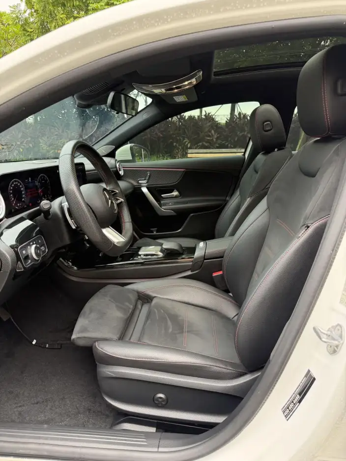 Mercedes-Benz A-class 2023 Model A 200 L Sports sedan Fashion Edition – фото 10
