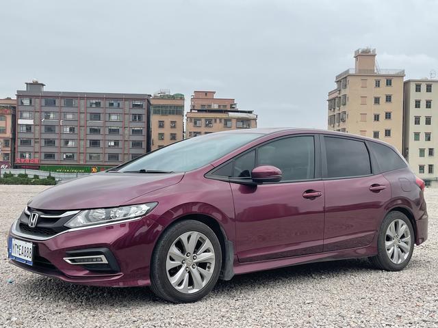 Honda Jade 2017 1.8L Automatic Comfort 5-seater – фото 1